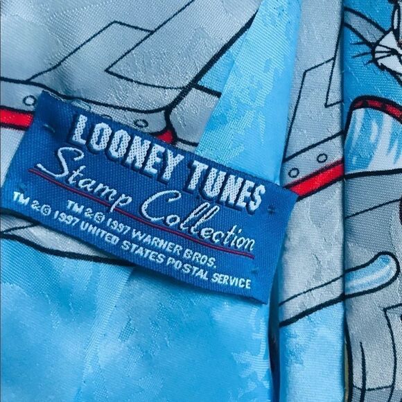 VTG Looney Tunes Stamp Collection Tie - Picture 3 of 4